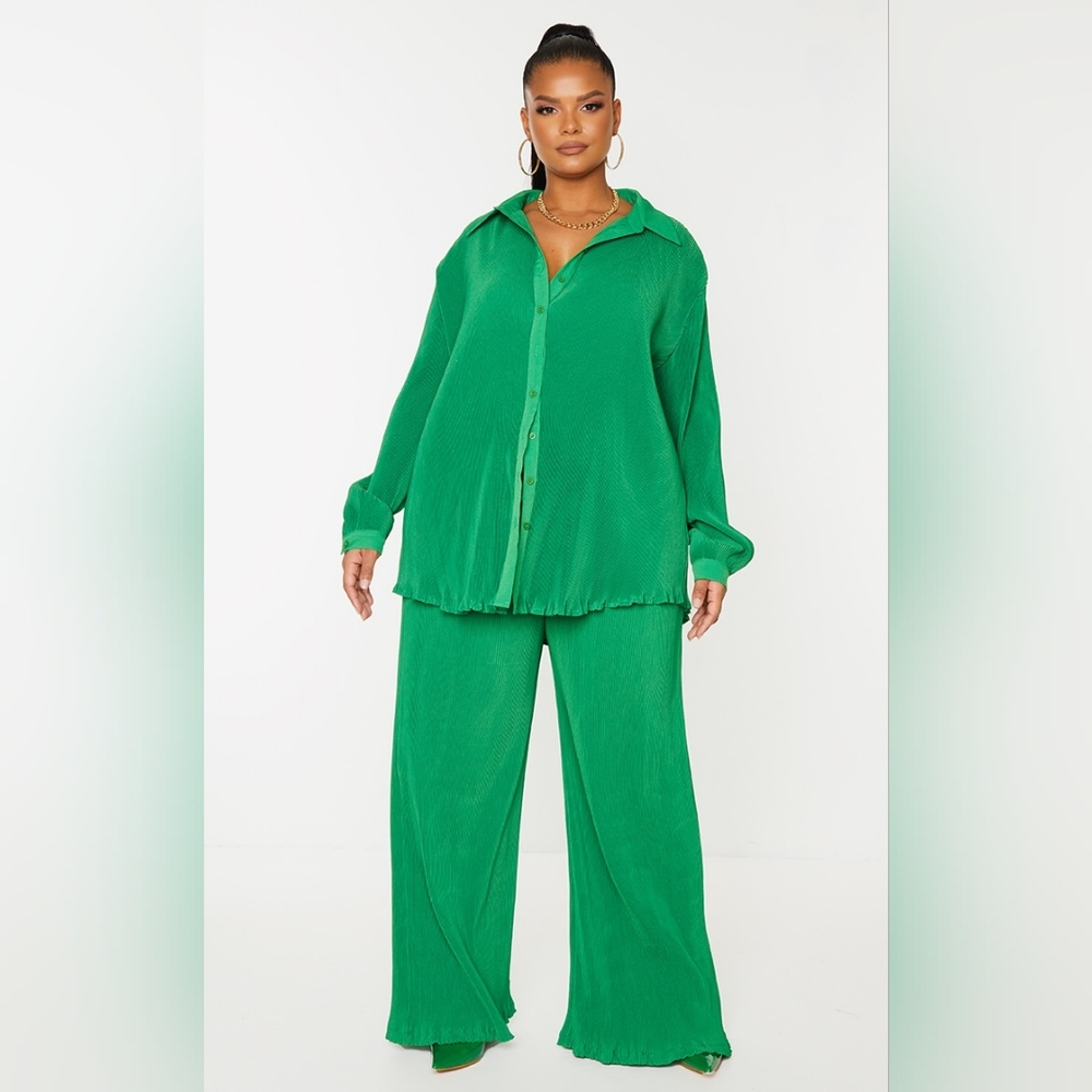 PLUS SIZE 24 Bright Green Plisse 2 Piece Set